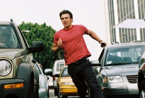 Chris-Evans-in-Cellular-2004-Movie-Image